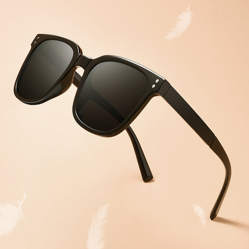 TR Full Rim Rectangle Folding Sunglasses 19316M