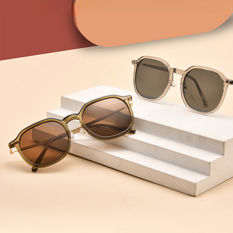 TR Full Rim Rectangle Sunglasses TY32057F